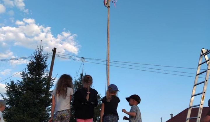 2. fotografia fotogalérie Stavanie mája 2025