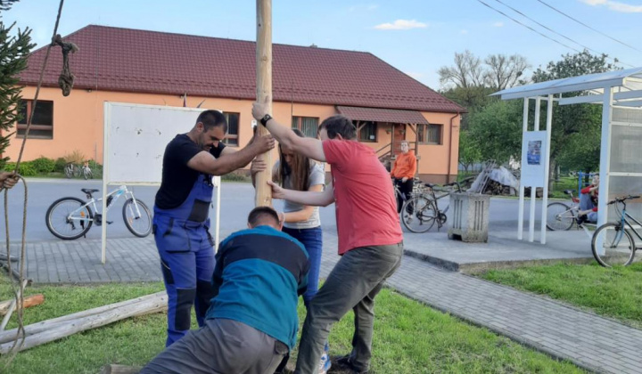 5. fotografia fotogalérie Stavanie mája 2025