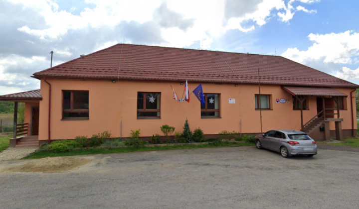 1. fotografia fotogalérie Projekty / Kompletná rekonštrukcia Obecného úradu, čiastočná rekonštrukcia kultúrneho domu - foto