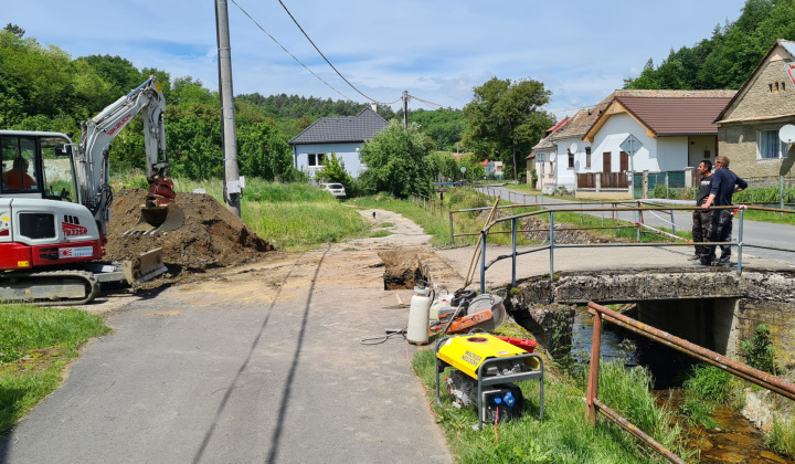 10. fotografia fotogalérie Zaujímavosti / Oprava mosta - foto